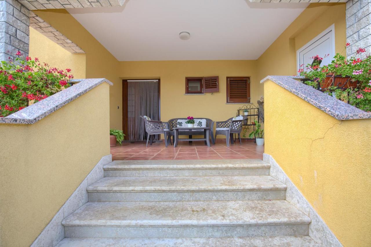 Appartman Rozana Barban Exterior foto
